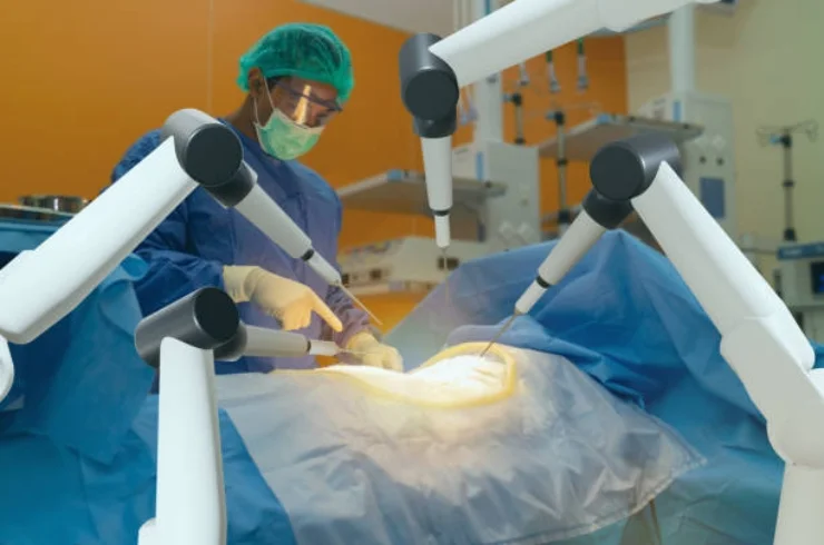 Minimally Invasive Hernia Surgery (Laparoscopic & Robotic)